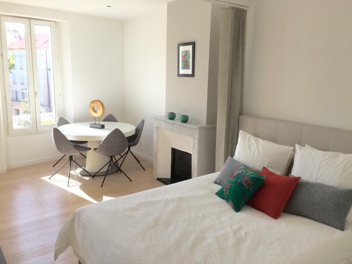 Bright & Modern Apartment In The Heart Of Антиб Екстериор снимка
